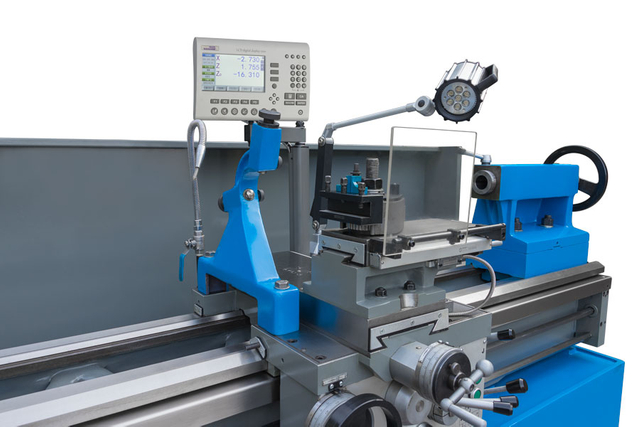 TURNING LATHE SUPER600X200-DIGI