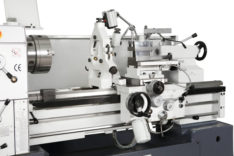 Universal lathe CDC500 x 1500