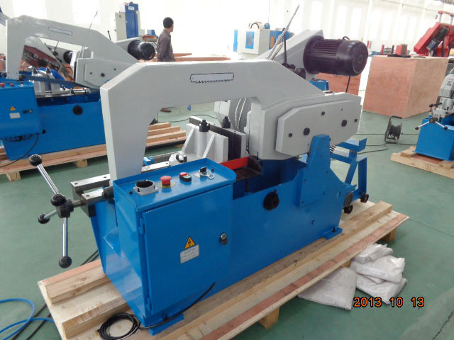 HS7132 Hydraulic hack saw