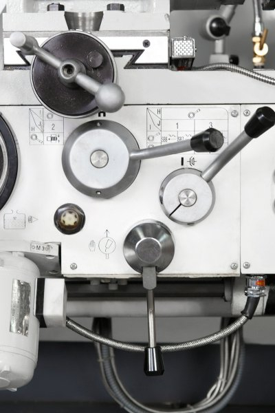 Metal turning machine CDC500 X 1000