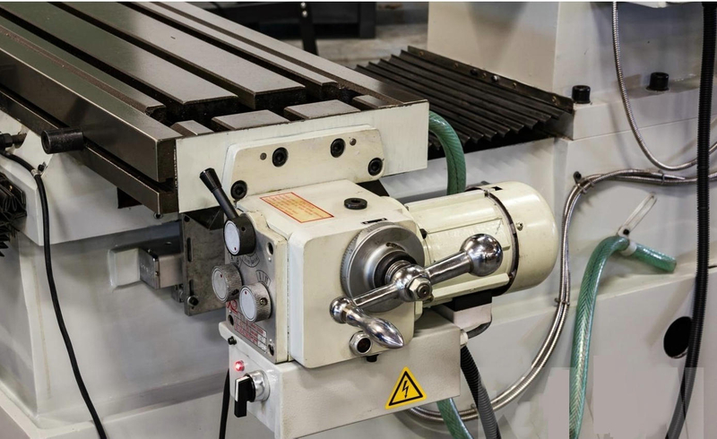 GEARED DRILLING AND MILLING MACHINE ZX50K