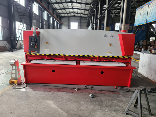 QC11K SERIES NC HYDRAULIC SWING BEAM SHEAR