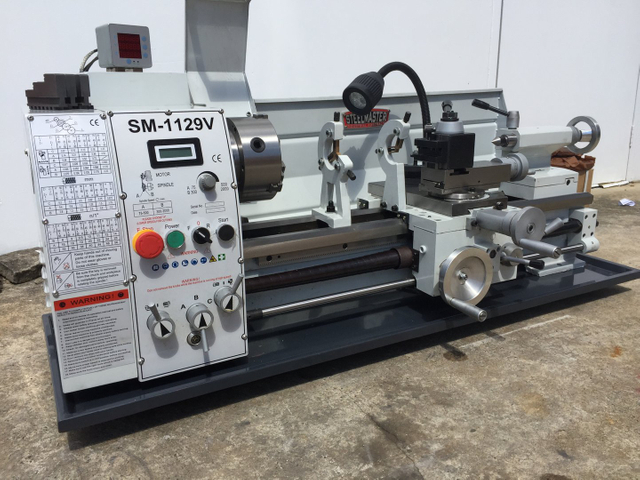 SM-1129V.Bench Lathe, 750mm Centres, 290mm Swing, 38mm Bore, Variable Speed, 2 Axis Digital Read Out