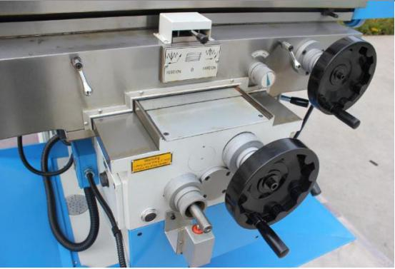 Vertical & Horizontal Spindle Turret Milling X6336U VARIO
