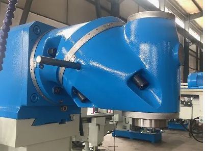 RAM Milling Machine Table 3 Axes Are Controlled by One Servo Motor XL6230