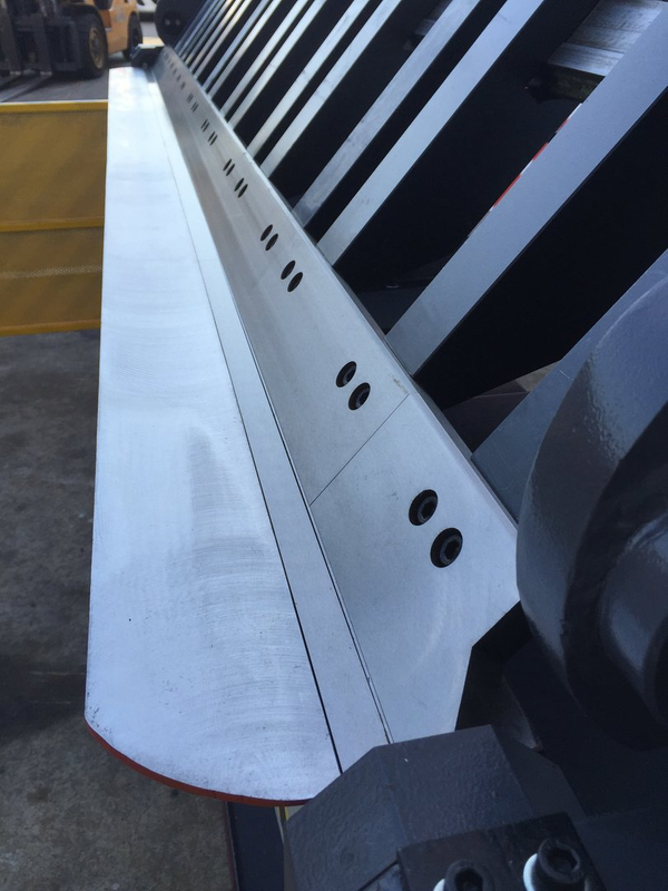  Industrial Series Panbrakes feature a range including Hydraulic NC Programmable to Semi Hydraulic and Manual model 