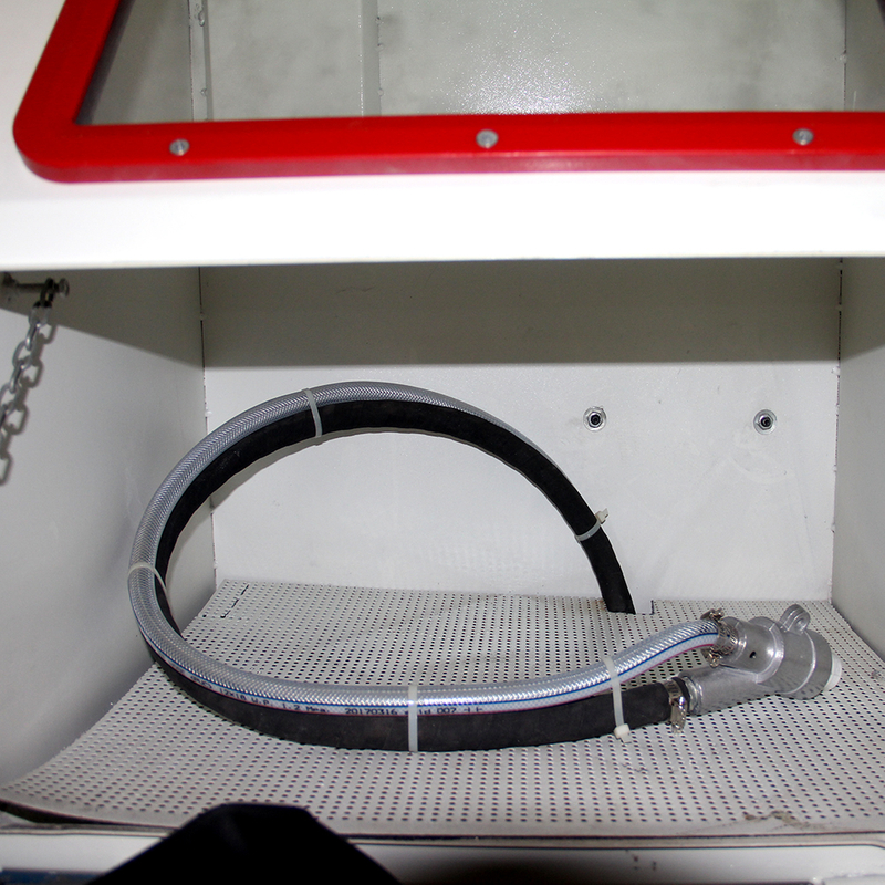 Manual suction steel sand blasting machine