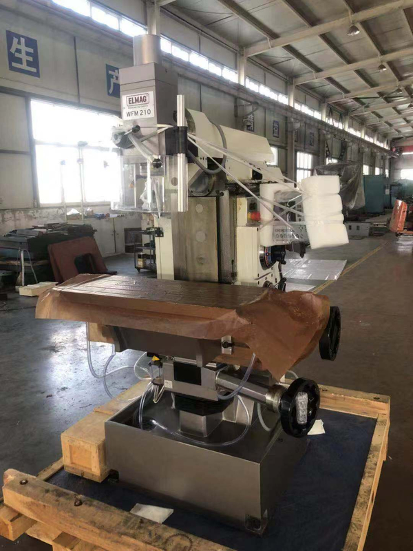 UNIVERSAL MILLING MACHINE X8130 A
