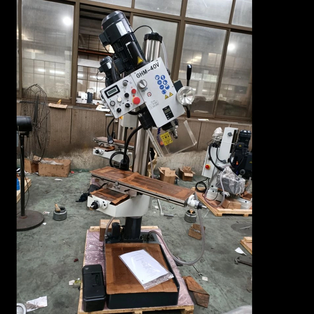 VARIABLE SPEED VERTICAL DRILLING & MILLING MACHINE DH40CTV