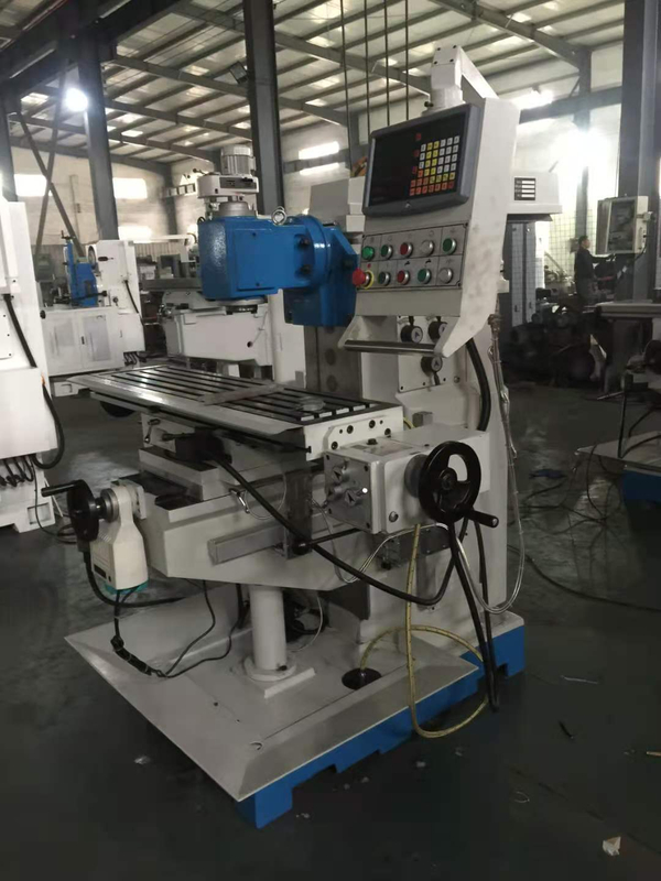 UNIVERSAL SWIVEL HEAD MILLING MACHINE XH6126