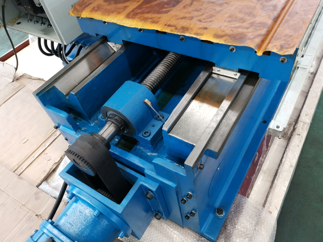 GANTRY-TYPE MILLING MACHINE X2008