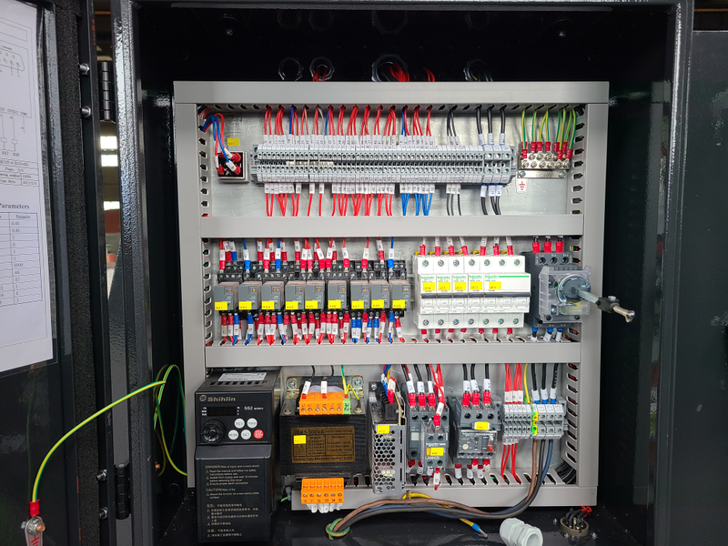 QC12Y 8x3200 SWING BEAM GUILLONTINE