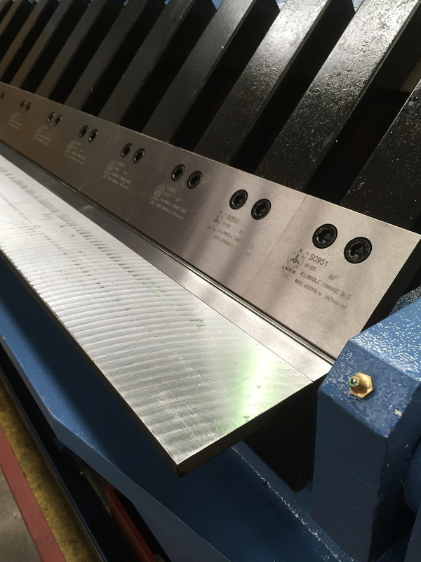 FHPB2504. Panbrake Folder. Full Hydraulic. 2500mm x 4mm with Quick Set Angle Fold Setting.