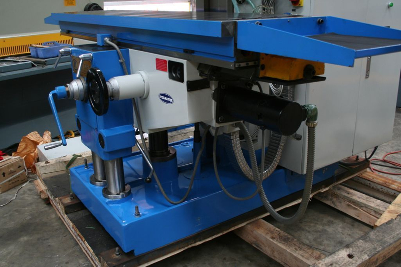 MHD2000. Universal Mill . ISO 50, 2000mm x 500mm Table, 3 Axis Servo Drive & Feeds,