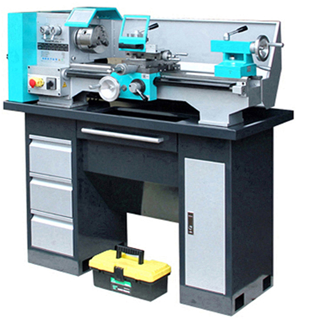 BL200C LATHE MACHINE FOR METAL