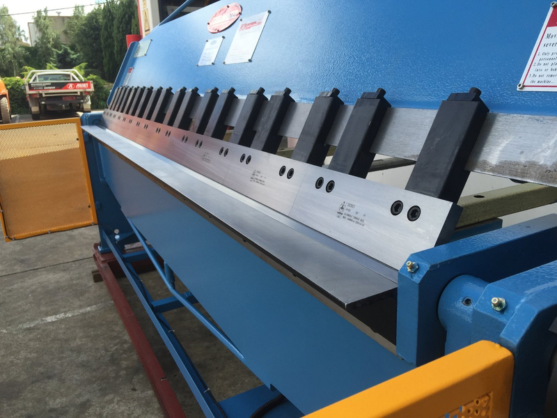 FHPB3204. Panbrake Folder. Full Hydraulic. 3200mm x 4mm with Quick Set Angle Fold Setting.