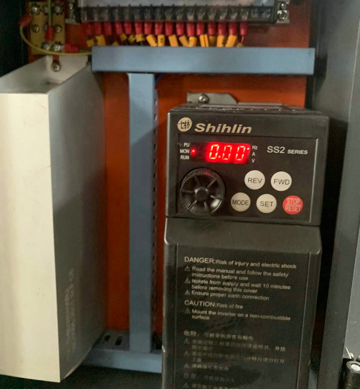 VARIABLE SPEED BIG SPINDLE LATHE C0636DV/1000