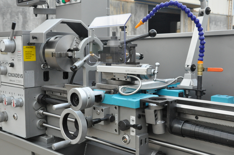 FREQUENCY INVETER VARIO DRIVE FEEDING BOX ENGINE LATHE C0636DV/1000MM