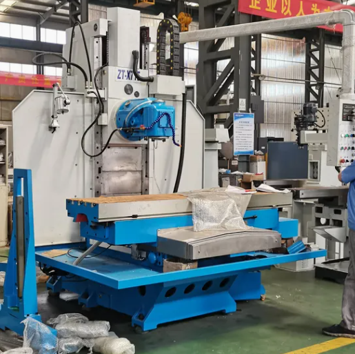 Bed-Type Milling Machine ISO50 Big Table Size and Table Load X715,X716