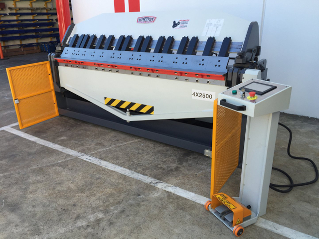  INDUSTRIAL HFM-4-2500B Full Hydraulic Panbrake Folder With PLC Touch Screen Controller