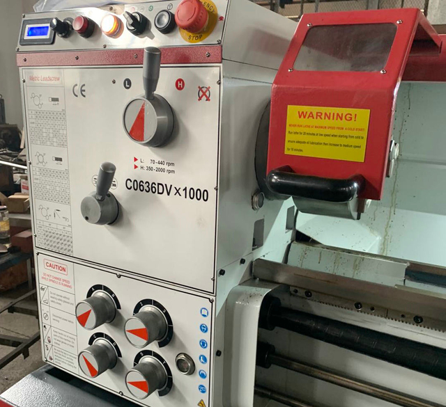 VARIABLE SPEED BIG SPINDLE LATHE C0636DV/1000