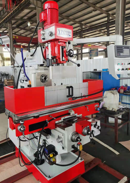 XZ6332 UNIVERSAL MILLING MACHINE 
