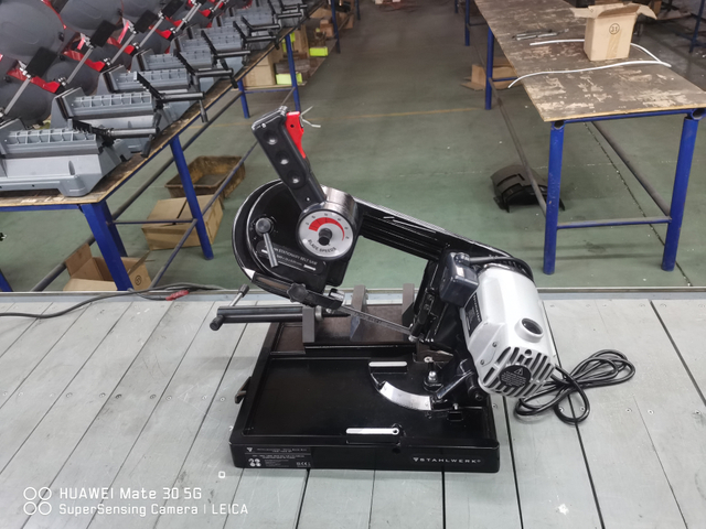 METAL CUTTING BAND SAW G5010 VARIO
