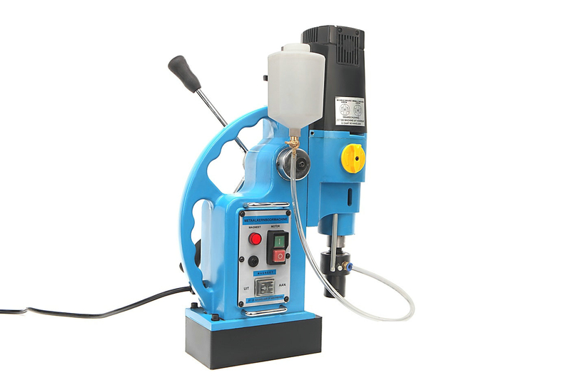 MAGNETIC DRILLS 60