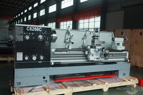 105mm Universal Spindle Hole High Quality Lathe C6266C
